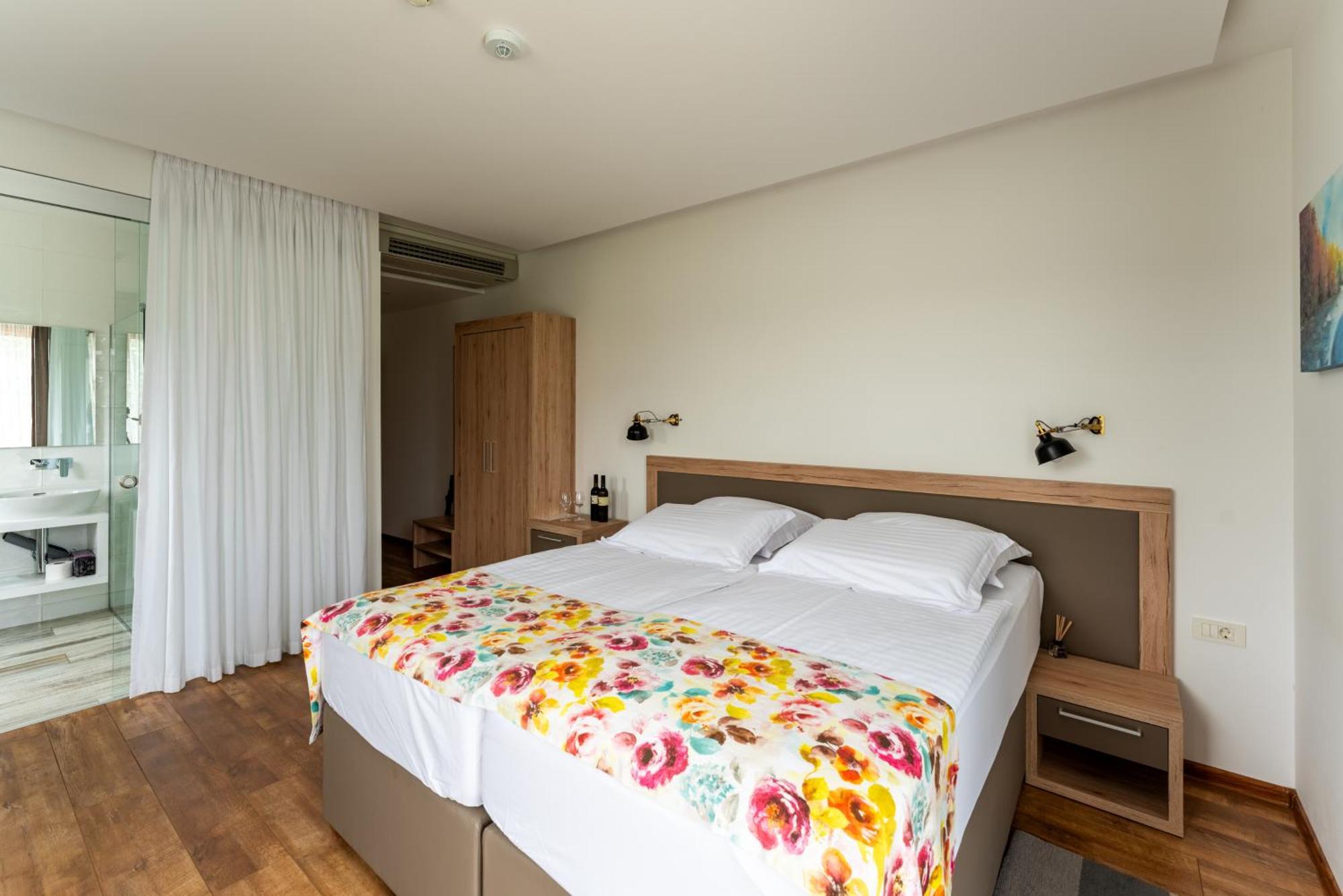 Bed&Breakfast Vinarija Coner Bjelovar Exterior photo